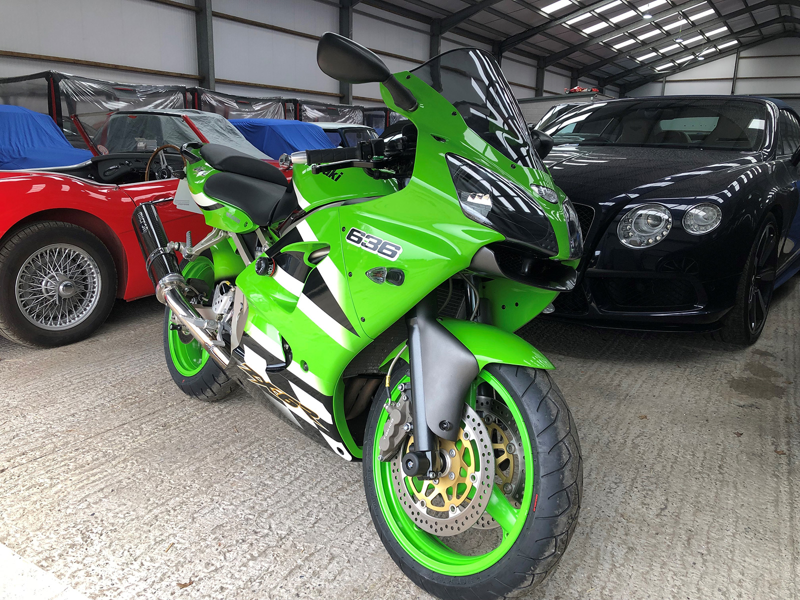 2002 Kawasaki Ninja 636 A1P. Sought-after carburettor model